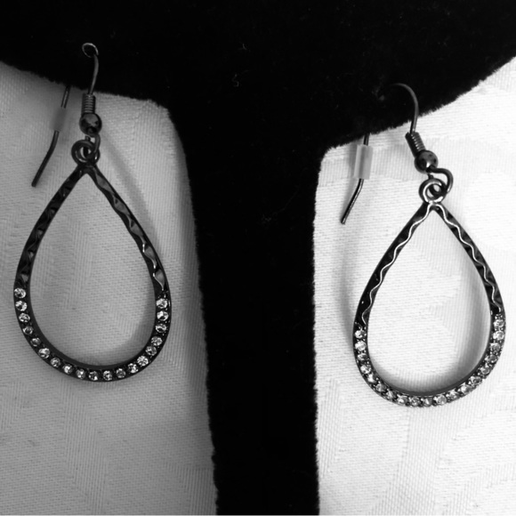 🆕Park Lane Oui Earrings Hematite TearDrop Hooks - Picture 7 of 16